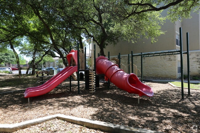 Building Photo - Summit at Salado Creek