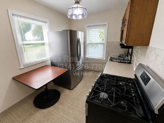 Building Photo - 7712 Brocton Ct