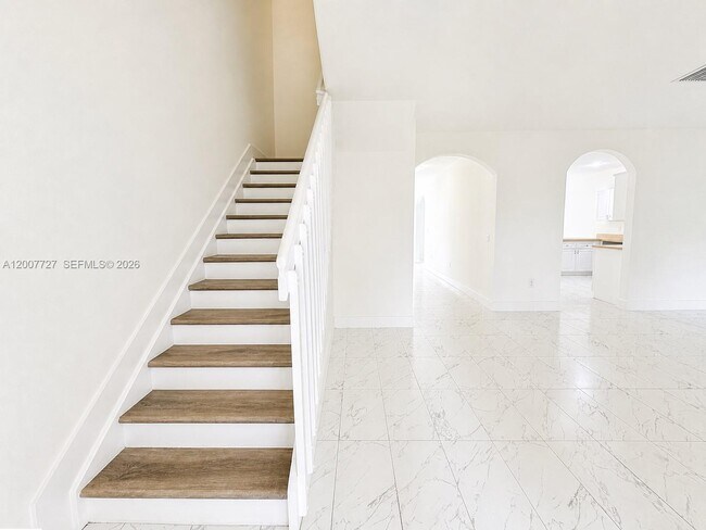 Foto del edificio - 841 SW 6th St