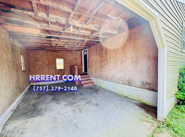 Foto del edificio - Beautiful 3 Bedroom 2.5 Bathroom Ranch Sty...