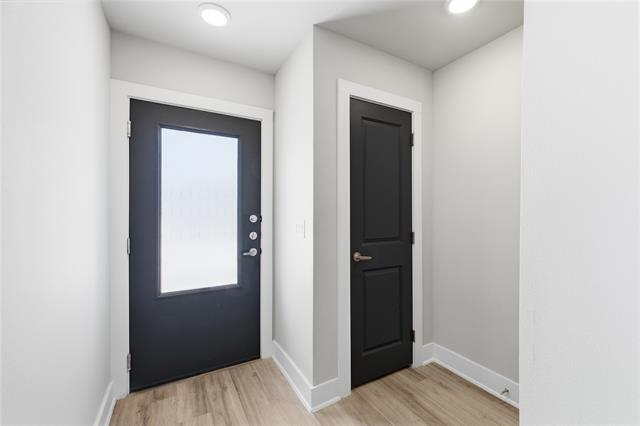 Building Photo - 3369 Wynwood Dr
