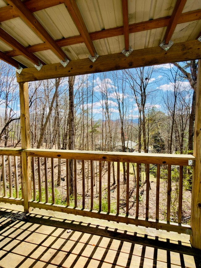 Building Photo - 54 Mountain Crst MHP Dr