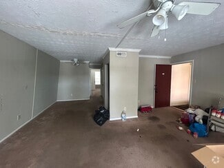 Building Photo - 2020 Continental Ave