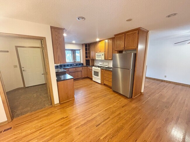 Foto del edificio - 10450 Washington Blvd NE