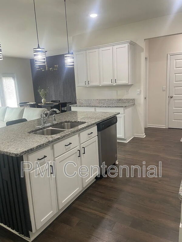 Foto del edificio - 192 Hampton Cir