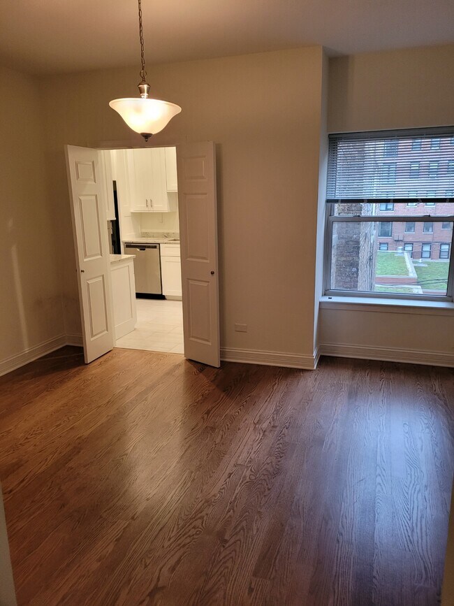 Dining Room - 2613 N Hampden Ct