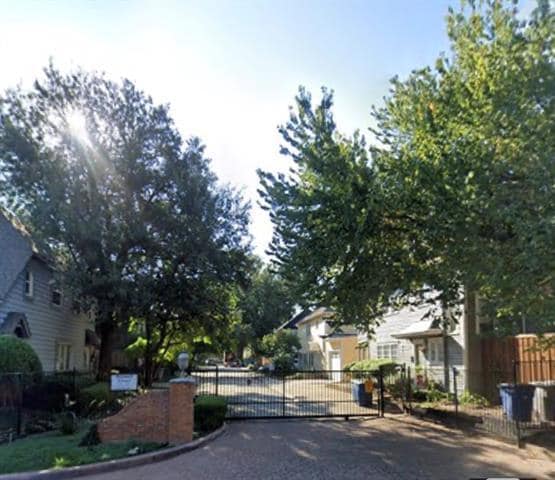 Foto del edificio - 4039 Roswell St