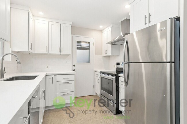 Foto del edificio - 6026 4th Ave NW