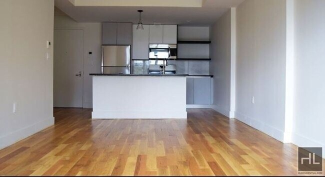 Building Photo - FRESHLY BUILT  LUXURY / HIGH END 2 BEDROOM...