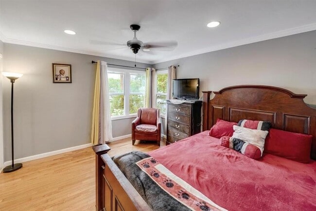 Foto del edificio - 522 Scott Ave