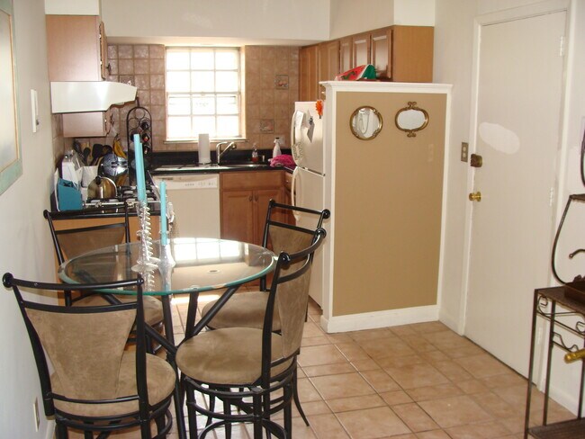 Foto del edificio - 35 Lake Shore Ct