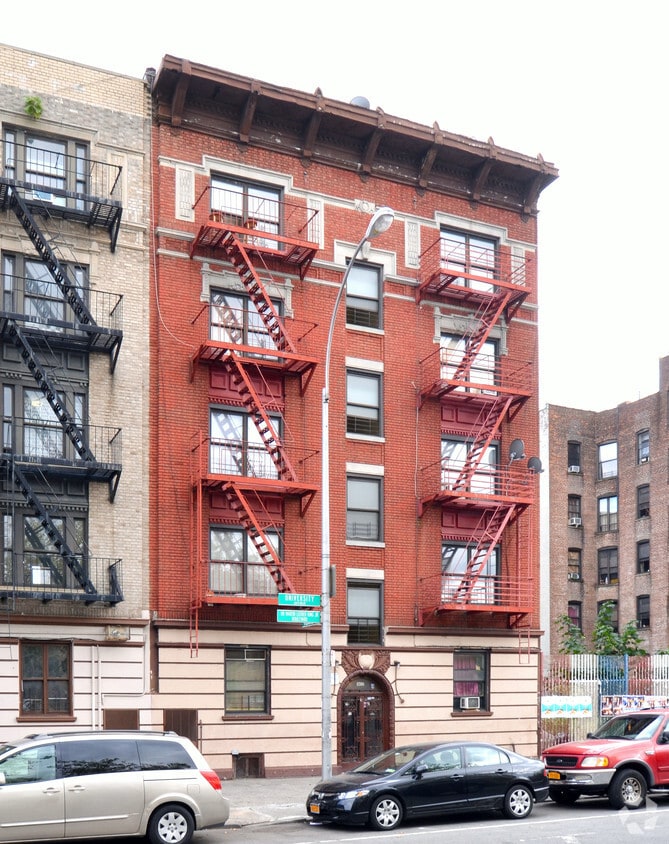 Foto del edificio - 1652 Dr Martin L King Jr Blvd