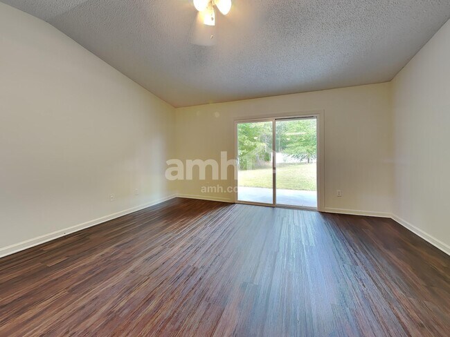 Foto del edificio - 11127 Lauren Oak Ln
