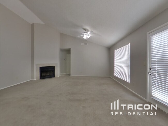 Foto del edificio - 9607 N 88th Dr