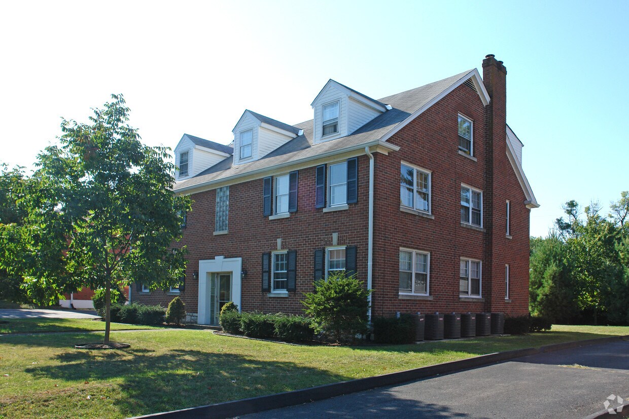 Foto del edificio - 1122 Cooper Dr