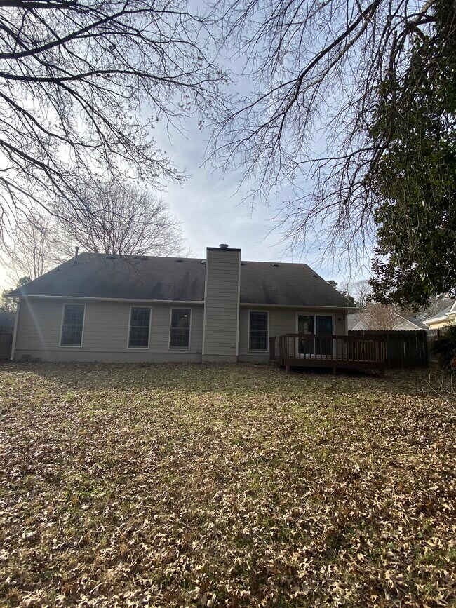 Back Yard - 4695 Hampton Square Dr