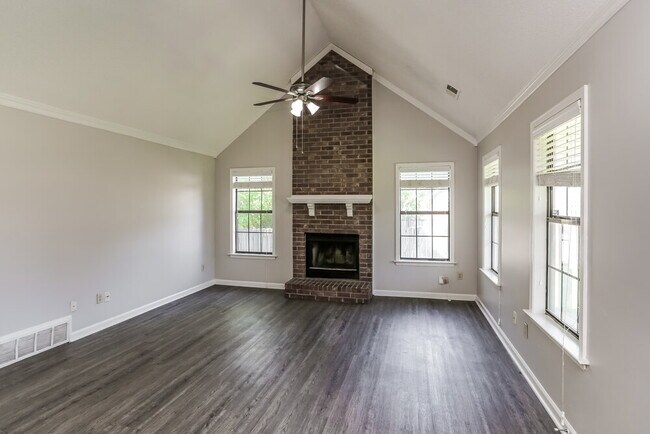 Foto del edificio - 7850 Deer Cove