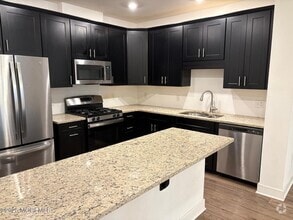 Building Photo - 733 Stiller Ln