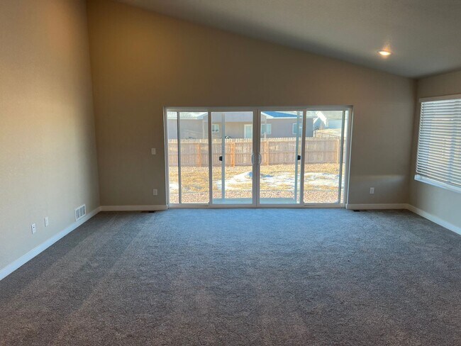 Building Photo - Beautiful New Home in Pueblo West