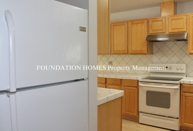 Building Photo - 6 San Miguel Way