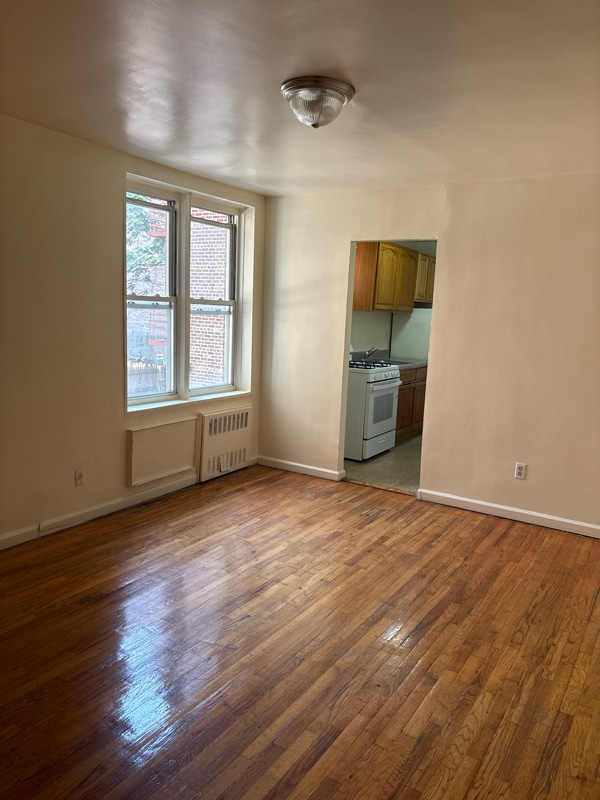 Building Photo - 3940 Bronx Blvd