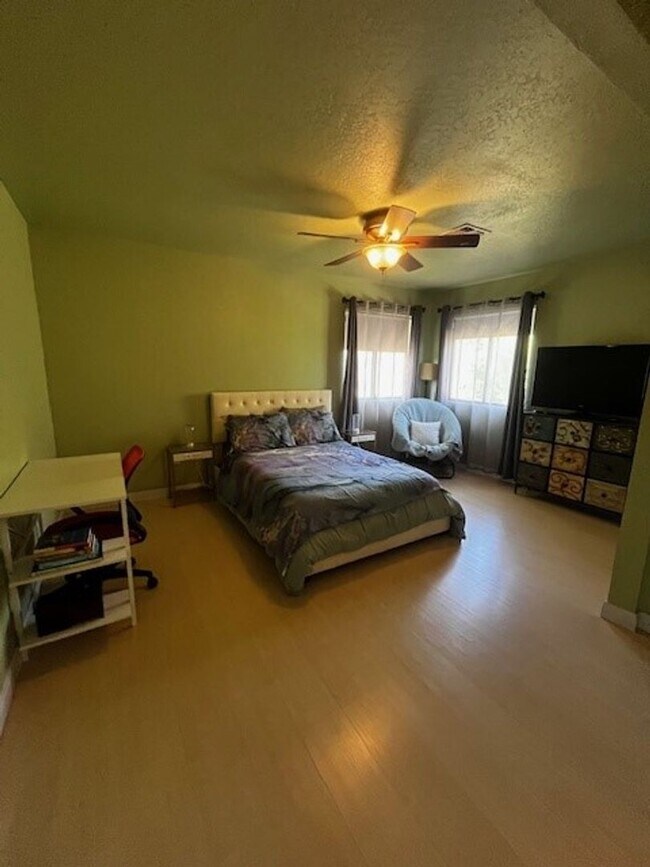 Foto del edificio - 3428 Eastview Ct