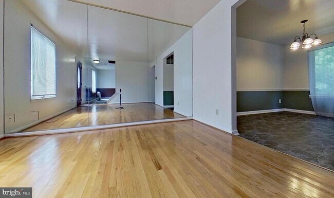 Foto del edificio - 11103 Teaberry Way Ct