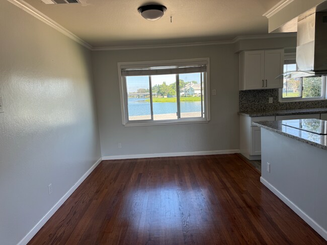 Building Photo - 1615 Marina Ct