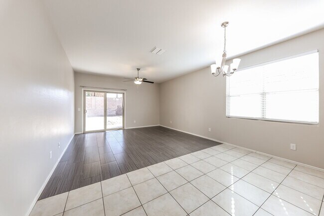 Building Photo - 6981 S Blue Hills Dr