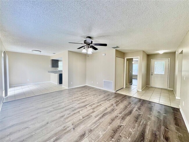 Building Photo - 326 Laxton Ln