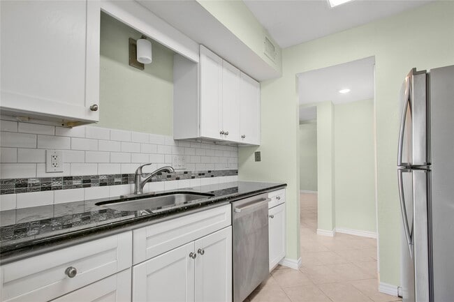 Building Photo - 3220 69th St