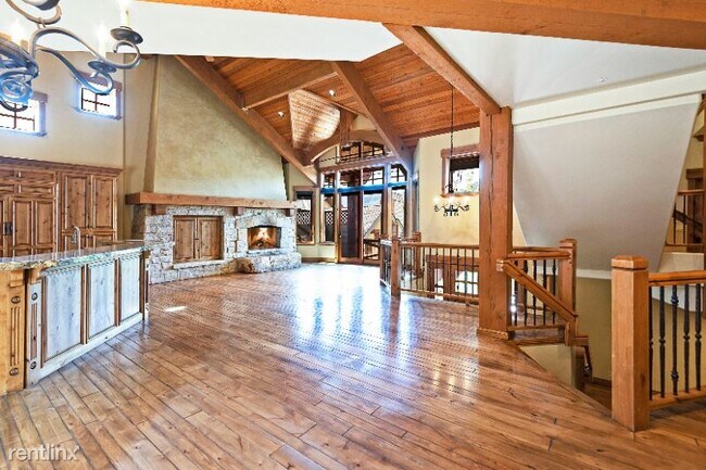 Building Photo - 4 br, 5 bath Townhome - 2624 Eagle Cove