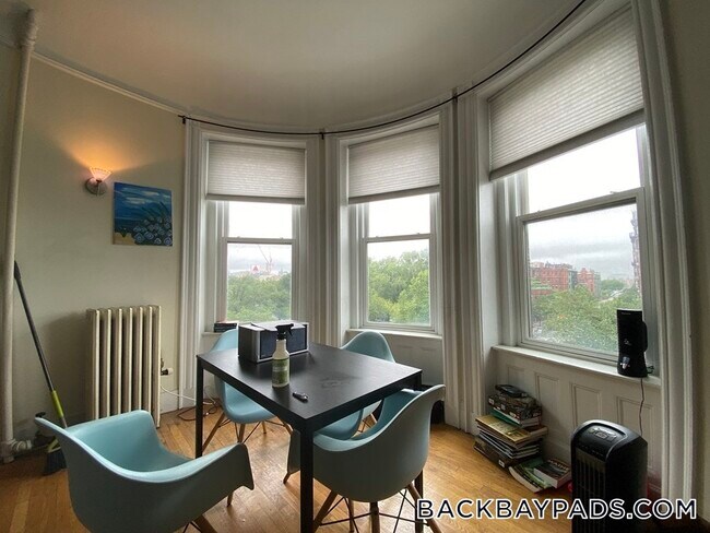 Foto del edificio - 362 Commonwealth Ave