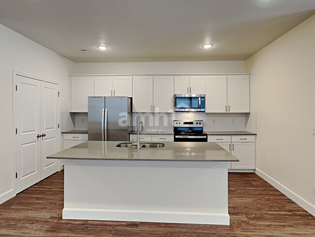Foto del edificio - 6099 W Copper Hawk Dr