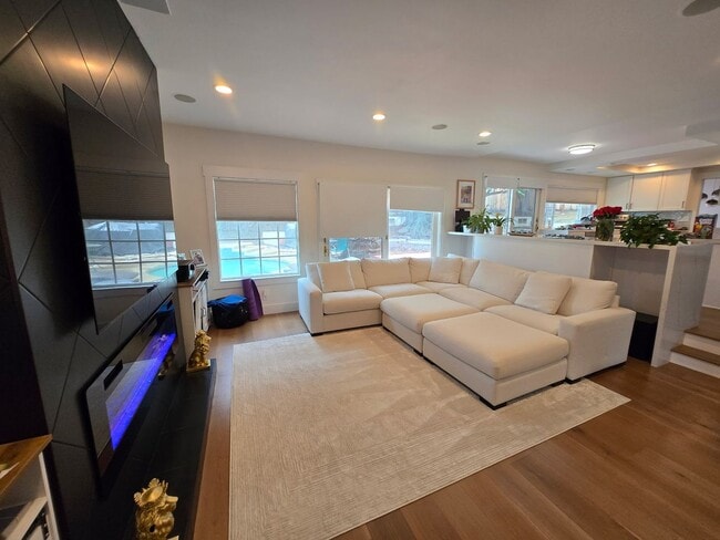 Foto del edificio - Phenomenal 4BD/3BA Single-Family Home in Quiet and Peaceful Pleasanton!