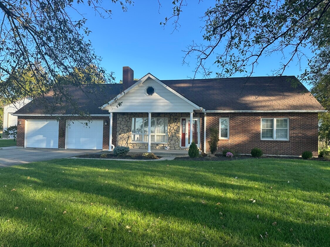 Foto principal - 7772 Huwer Rd