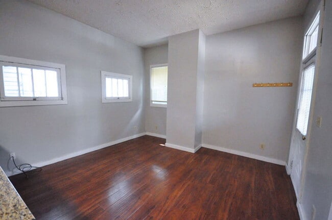 Foto del edificio - 1518 Worthington St
