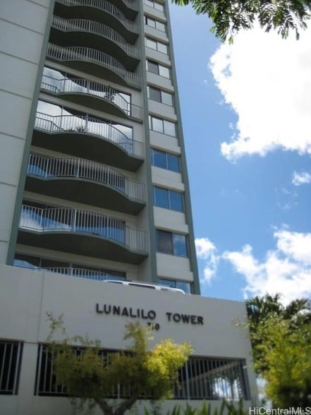Building Photo - 710 Lunalilo St