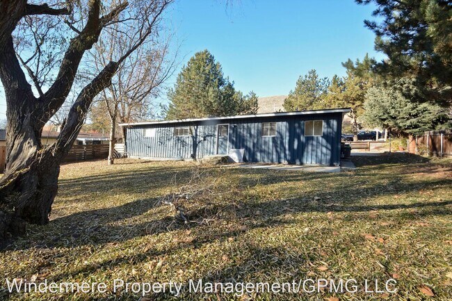 Building Photo - 3 br, 1.5 bath House - 2910 N. Bogus Basin...