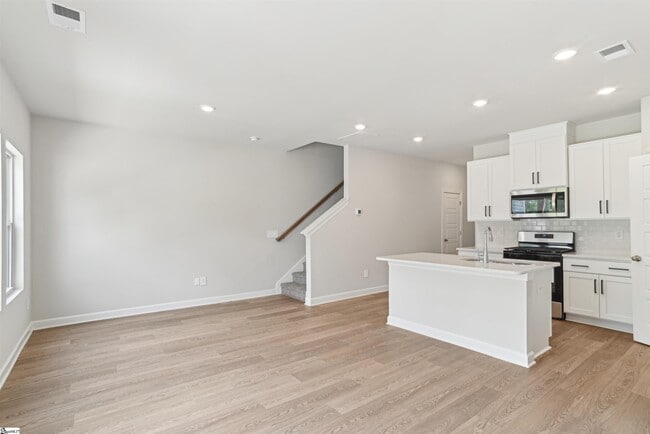 Foto del edificio - 7 Gramercy Wds Ln