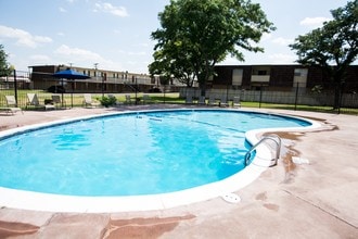 Sparkling  Pool - Ridgecrest Apartments