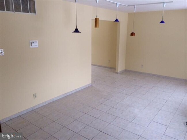 Foto del edificio - 730 E Evesham Rd