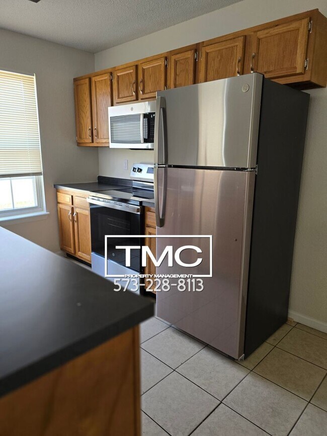 Foto del edificio - 4304-4306 Derby Ridge