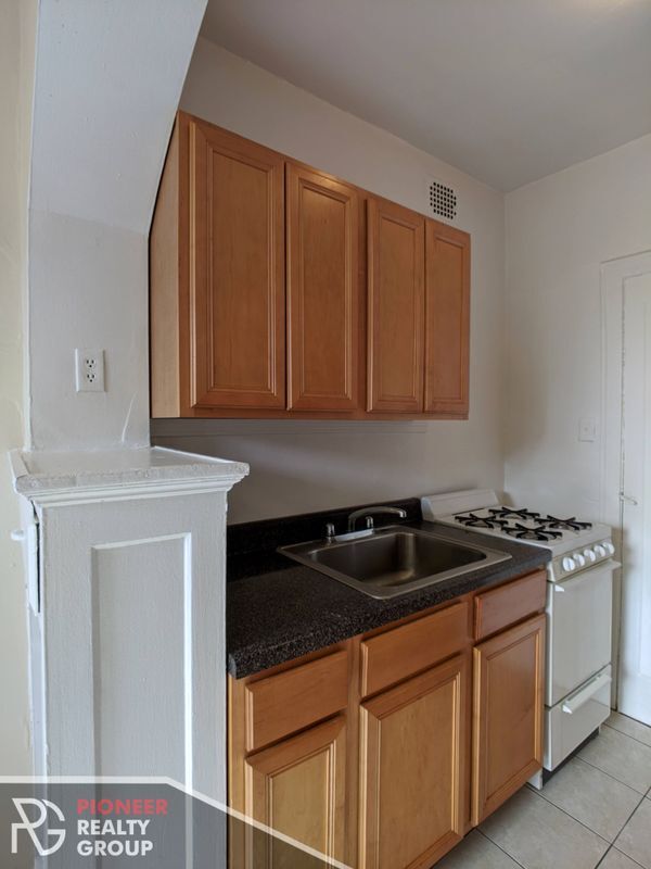 Foto del edificio - 4829 N Damen Ave