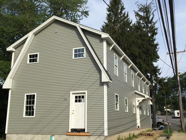 Building Photo - 110 Toll Gate Rd