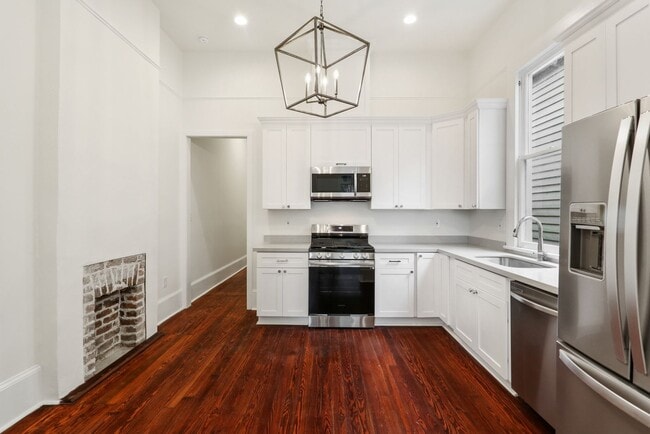 Foto del edificio - Gorgeous 2BD/2BA Uptown