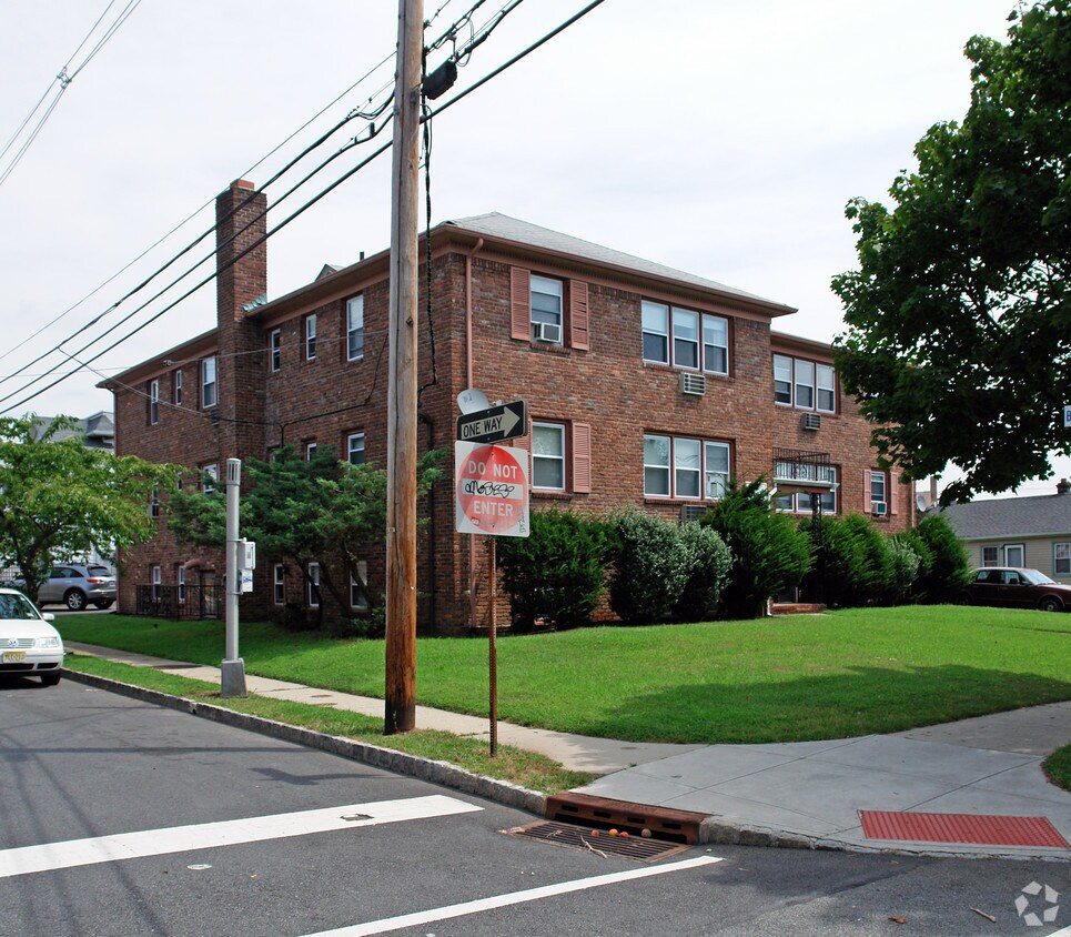 128132 Newark Ave, Belleville, NJ 07109 Apartments Belleville, NJ