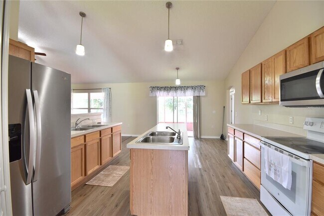 Building Photo - 1006 Fox Trail Ave