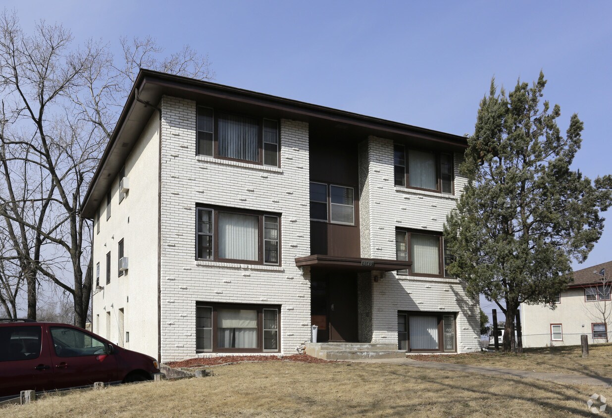 4640 Polk St NE, Columbia Heights, MN 55421 4640 Polk St NE Columbia