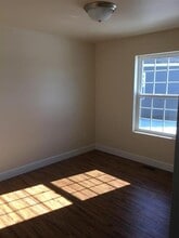 Building Photo - 2321 Sturnella Ln